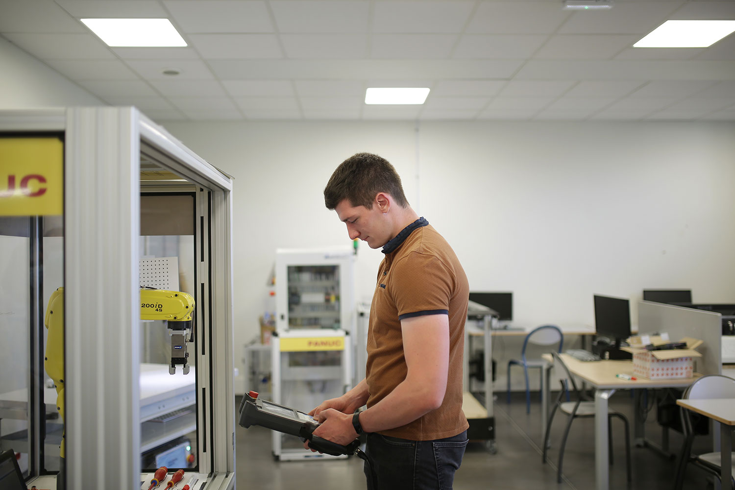 étudiant en projet de conception mécanique