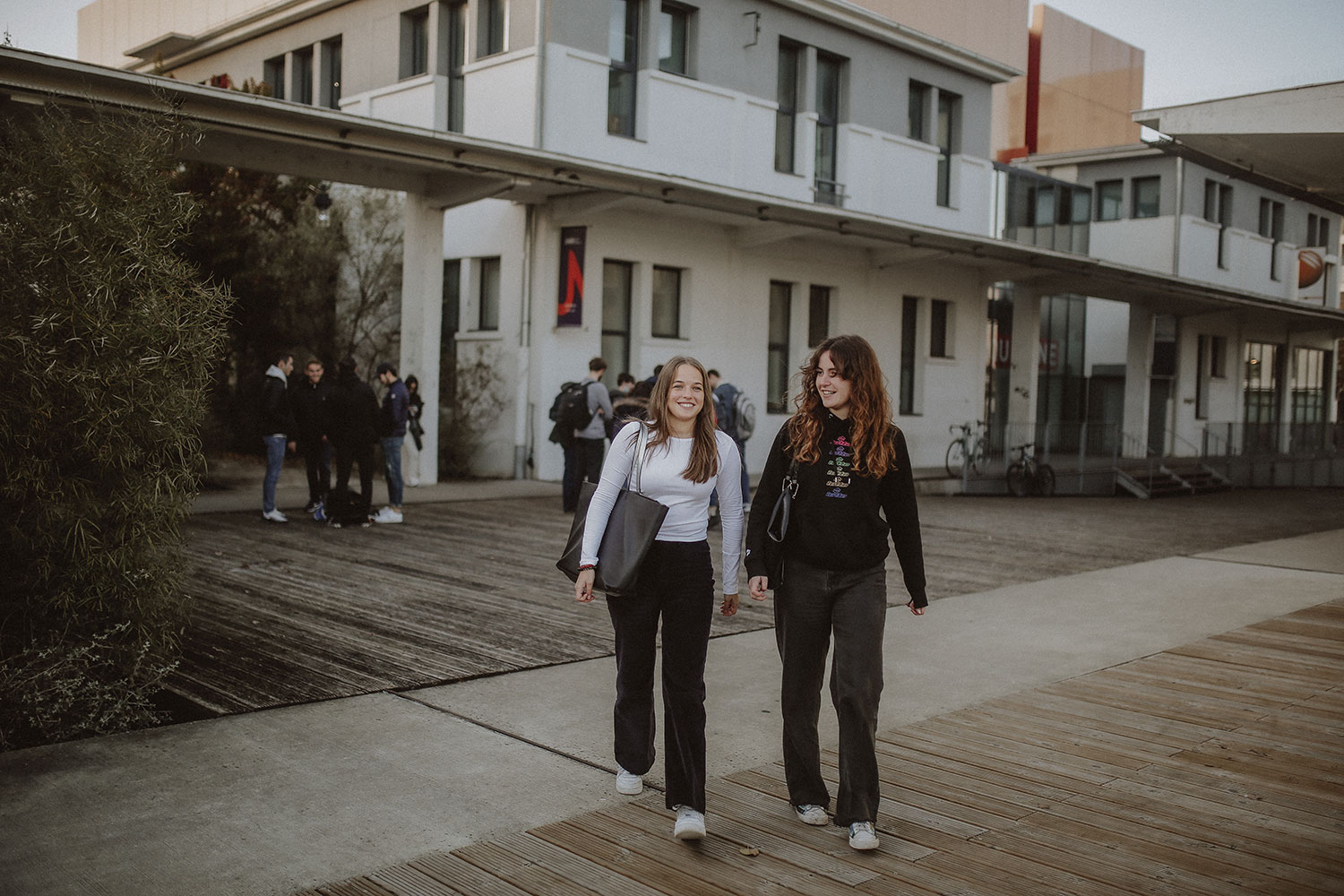 étudiantes à bordeaux