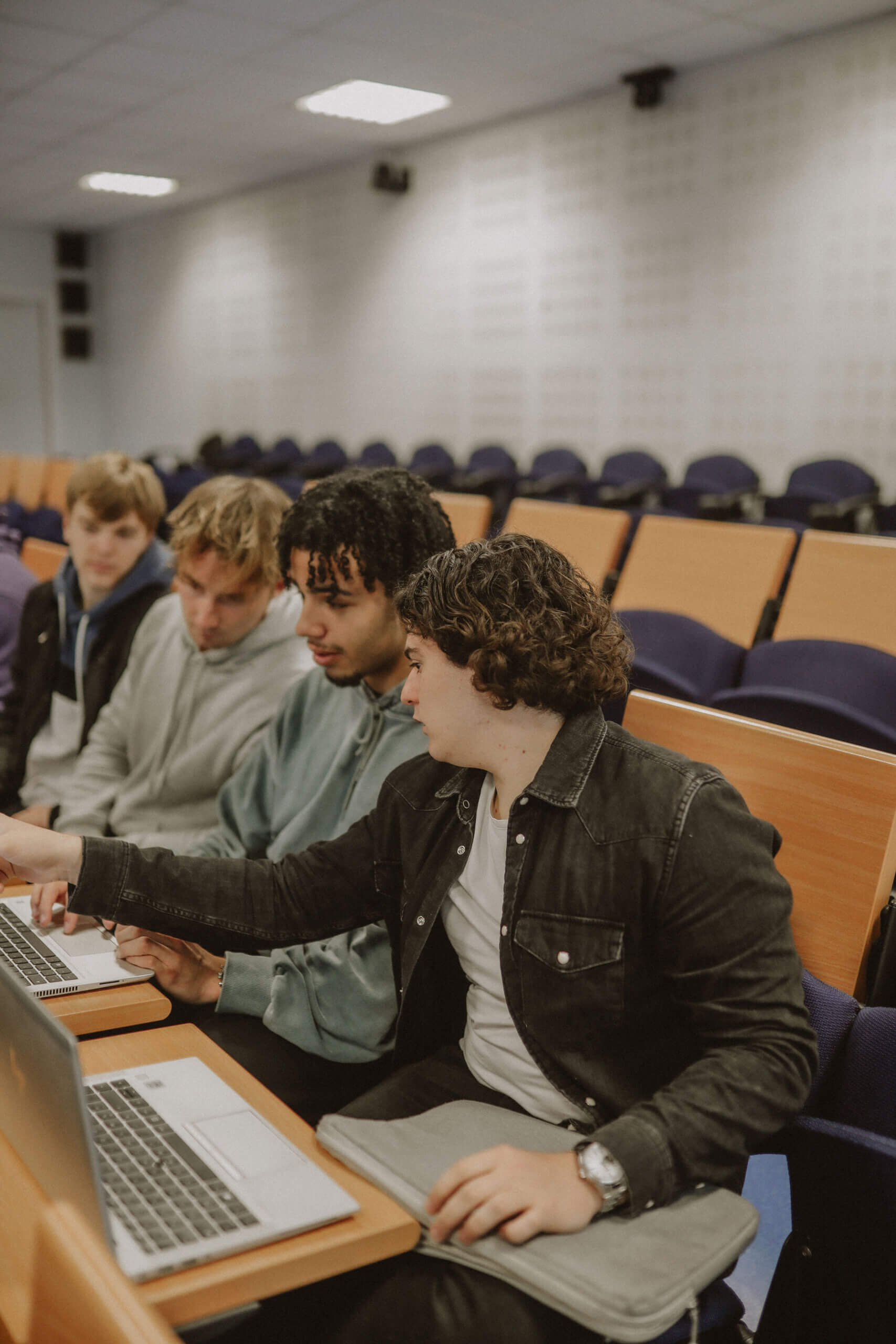 étudiants en cours