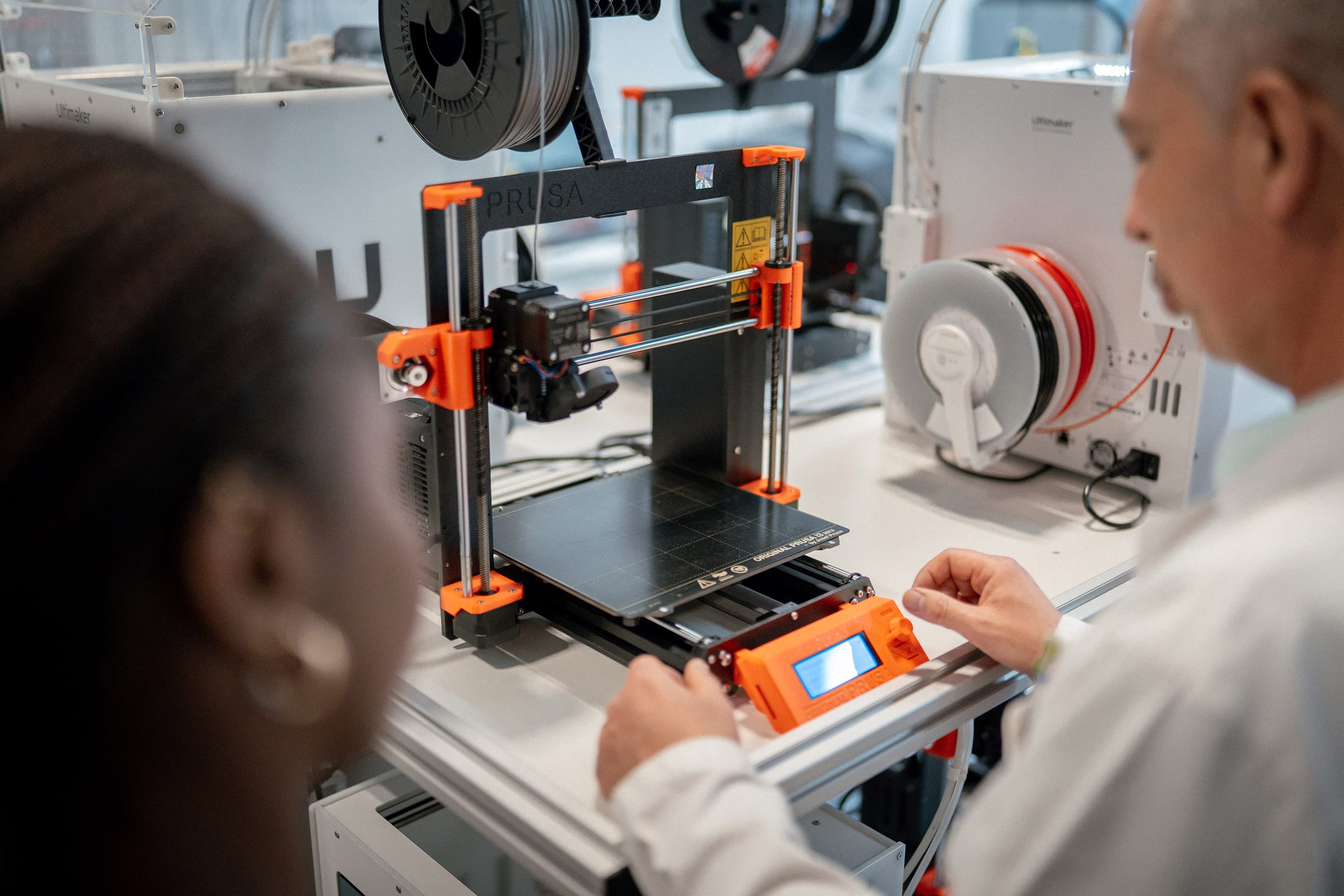 Une machine dans un laboratoire de l'école